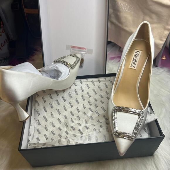 Badgley-Mischka Women's White and Silver Rhinestones Size 8 - Picture 4 of 7